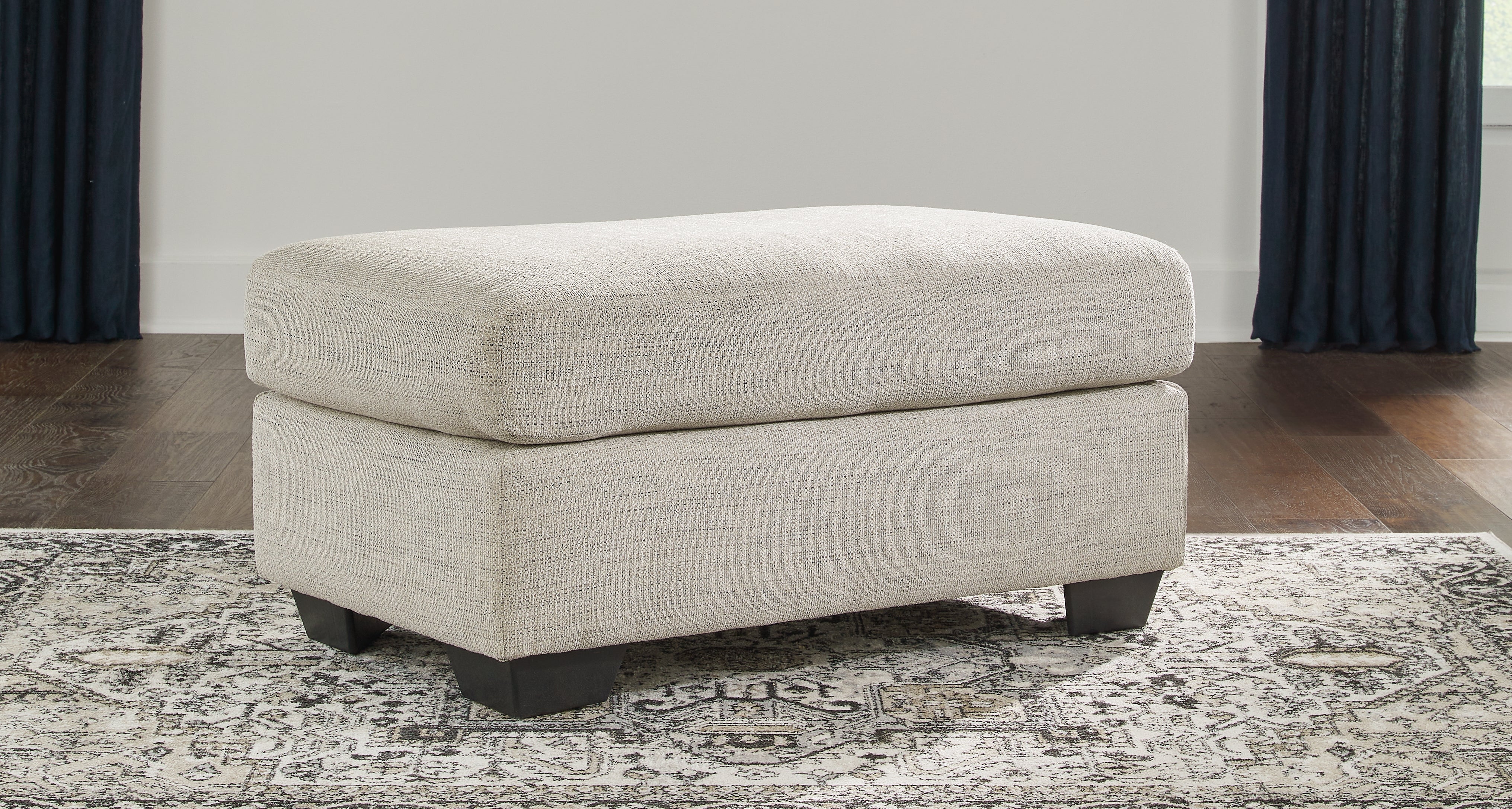 Homestyle Furniture - Ashley Furniture - Vayda Ottoman - Ottoman - 3310414