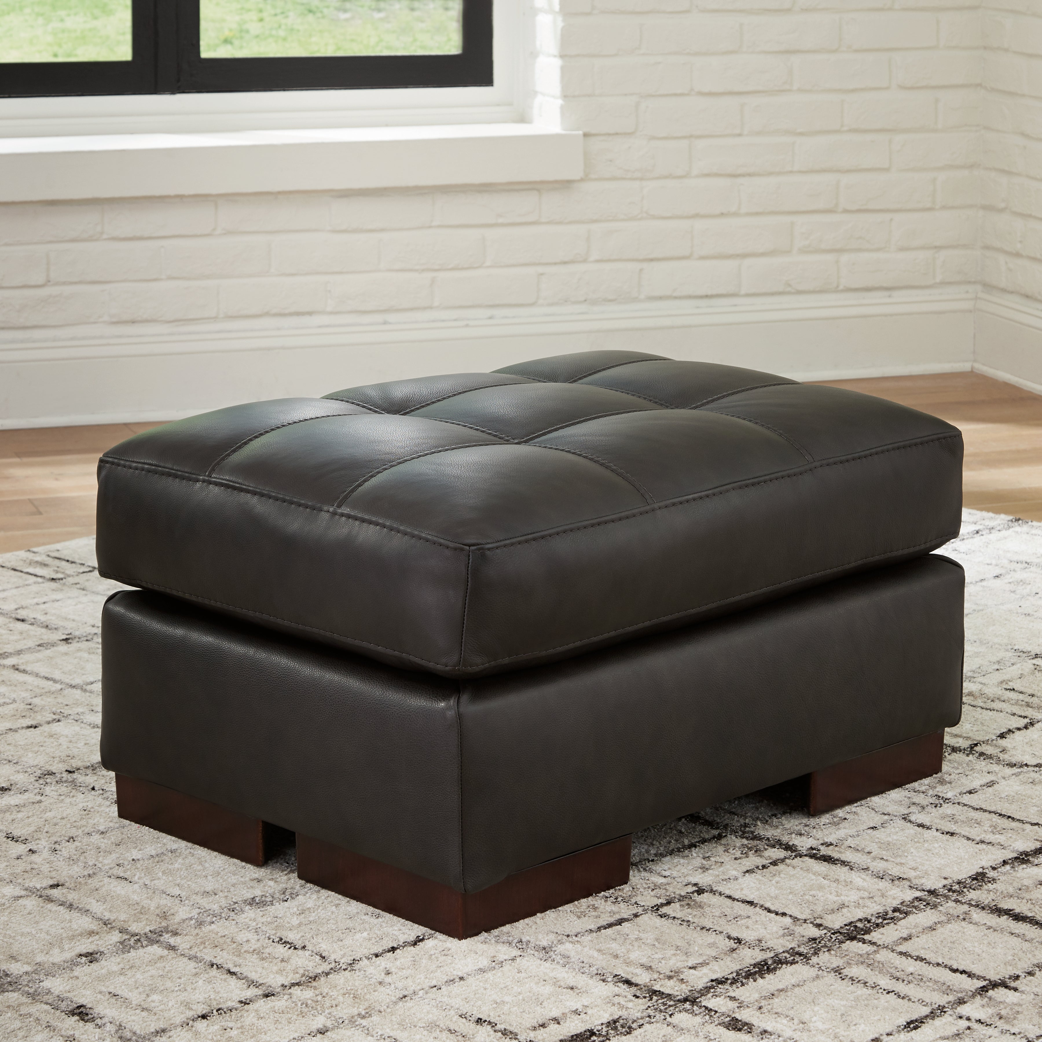 Homestyle Furniture - Ashley Furniture - Luigi Ottoman - Ottoman - 5650614