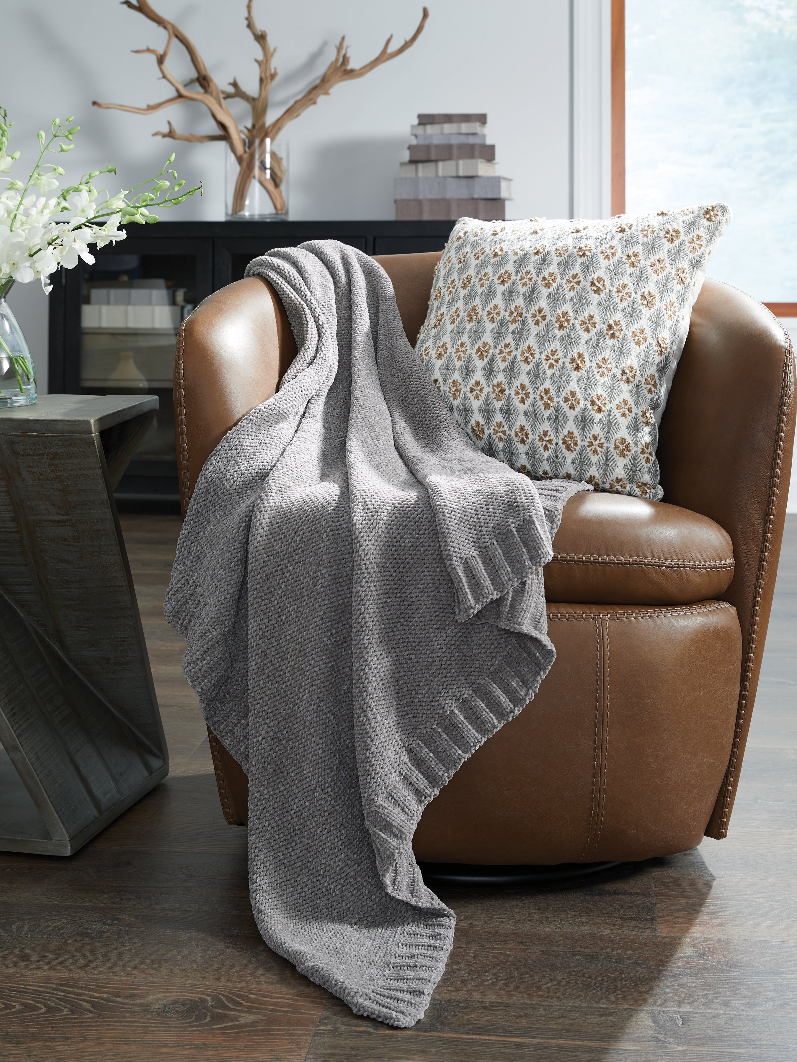 Homestyle Furniture - Ashley Furniture - Anawood Throw (Set of 3) - Throw (3/CS) - A1001097