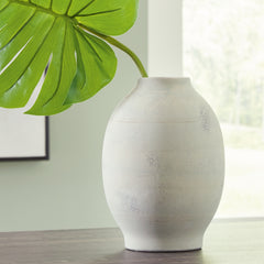 Homestyle Furniture - Ashley Furniture - Clayson Vase - Vase - A2000653