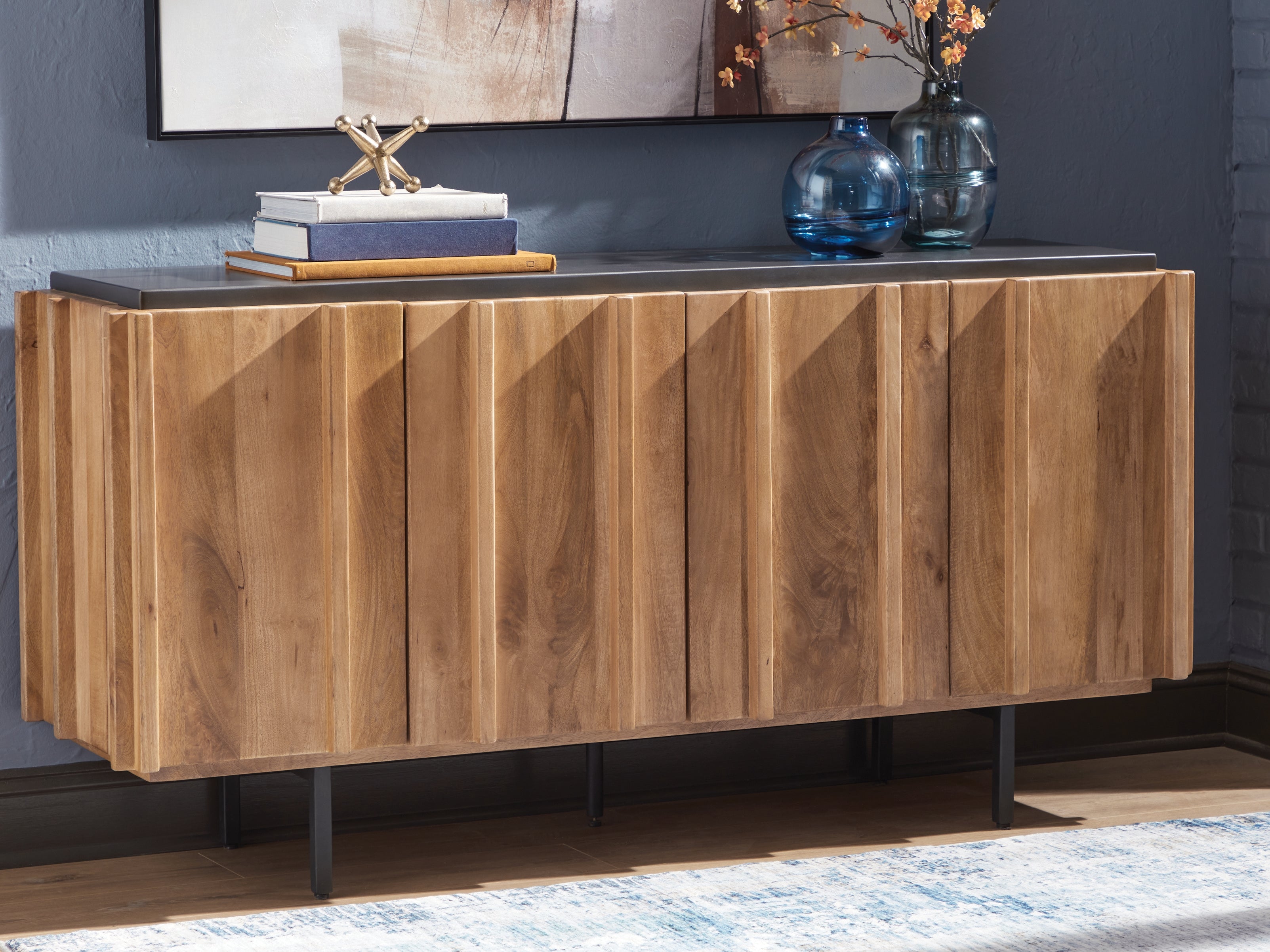 Homestyle Furniture - Ashley Furniture - Quintavious Accent Cabinet - Accent Cabinet - A4000685