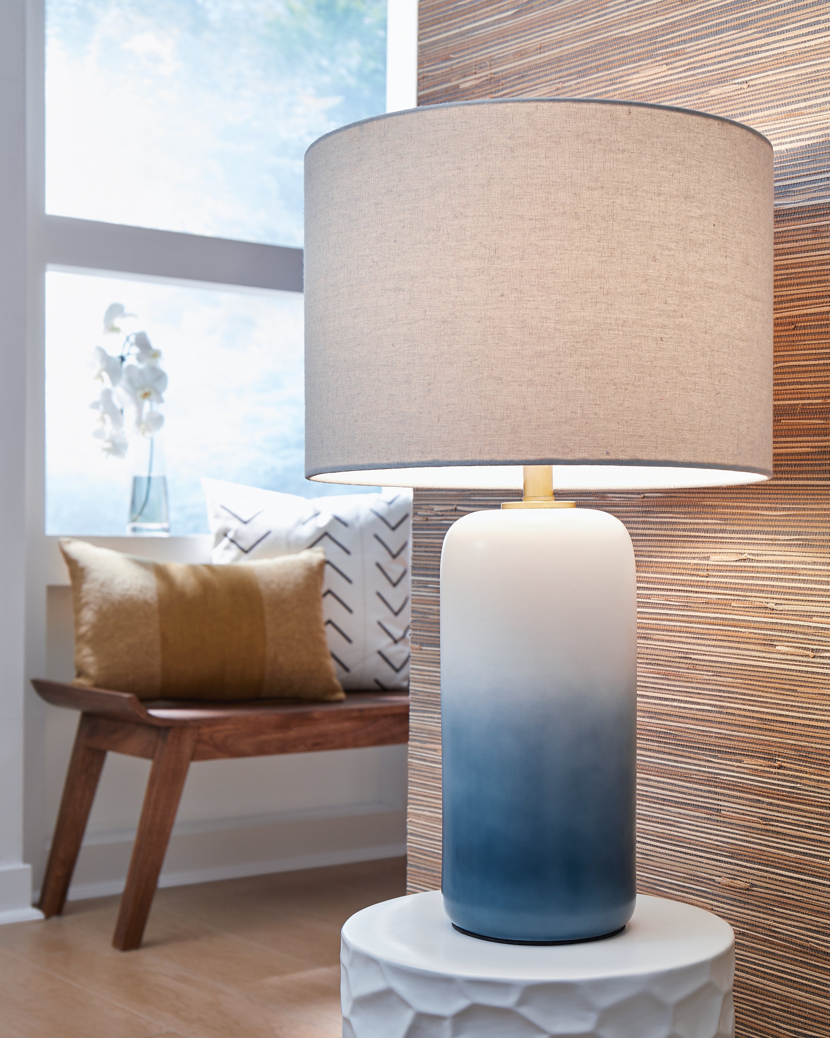 Homestyle Furniture - Ashley Furniture - Lemrich Table Lamp - Ceramic Table Lamp (1/CN) - L123874