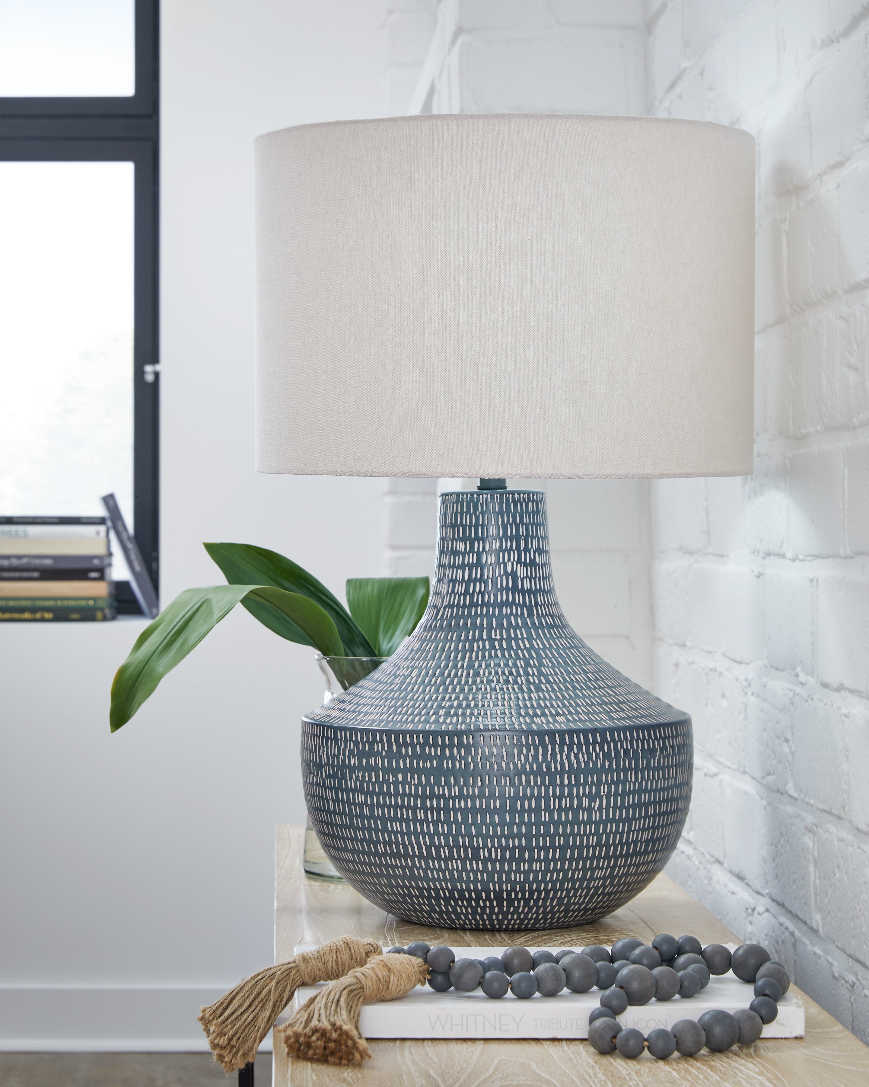 Homestyle Furniture - Ashley Furniture - Schylarmont 2-Piece Lamp Set - 2-Piece Lamp Set - L207474X2
