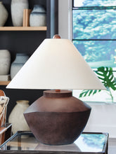 Homestyle Furniture - Ashley Furniture - Honsworth Table Lamp - Poly Table Lamp (1/CN) - L235994