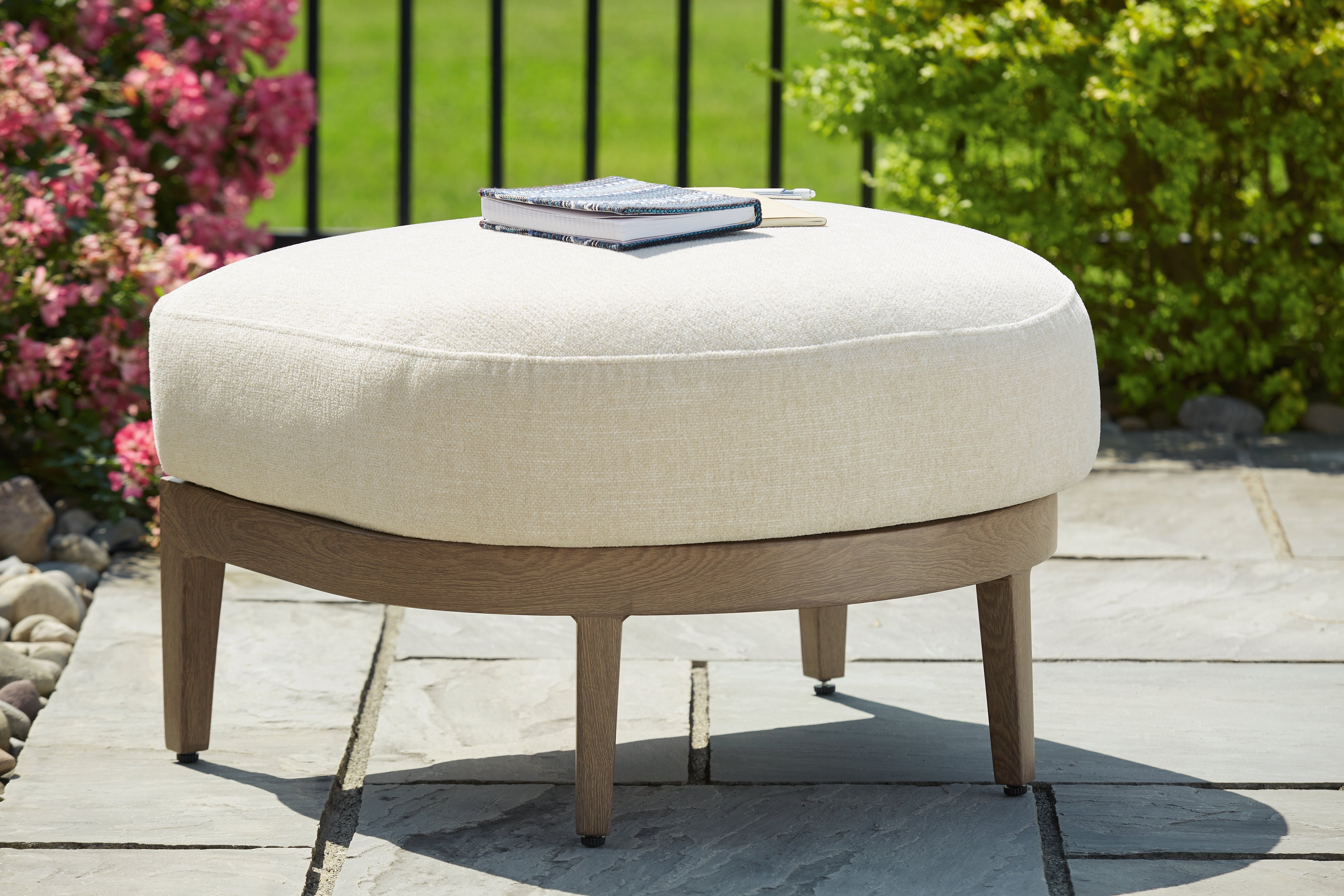 Homestyle Furniture - Ashley Furniture - Serene Bay Outdoor Ottoman with Cushion - Ottoman with Cushion - P671-814