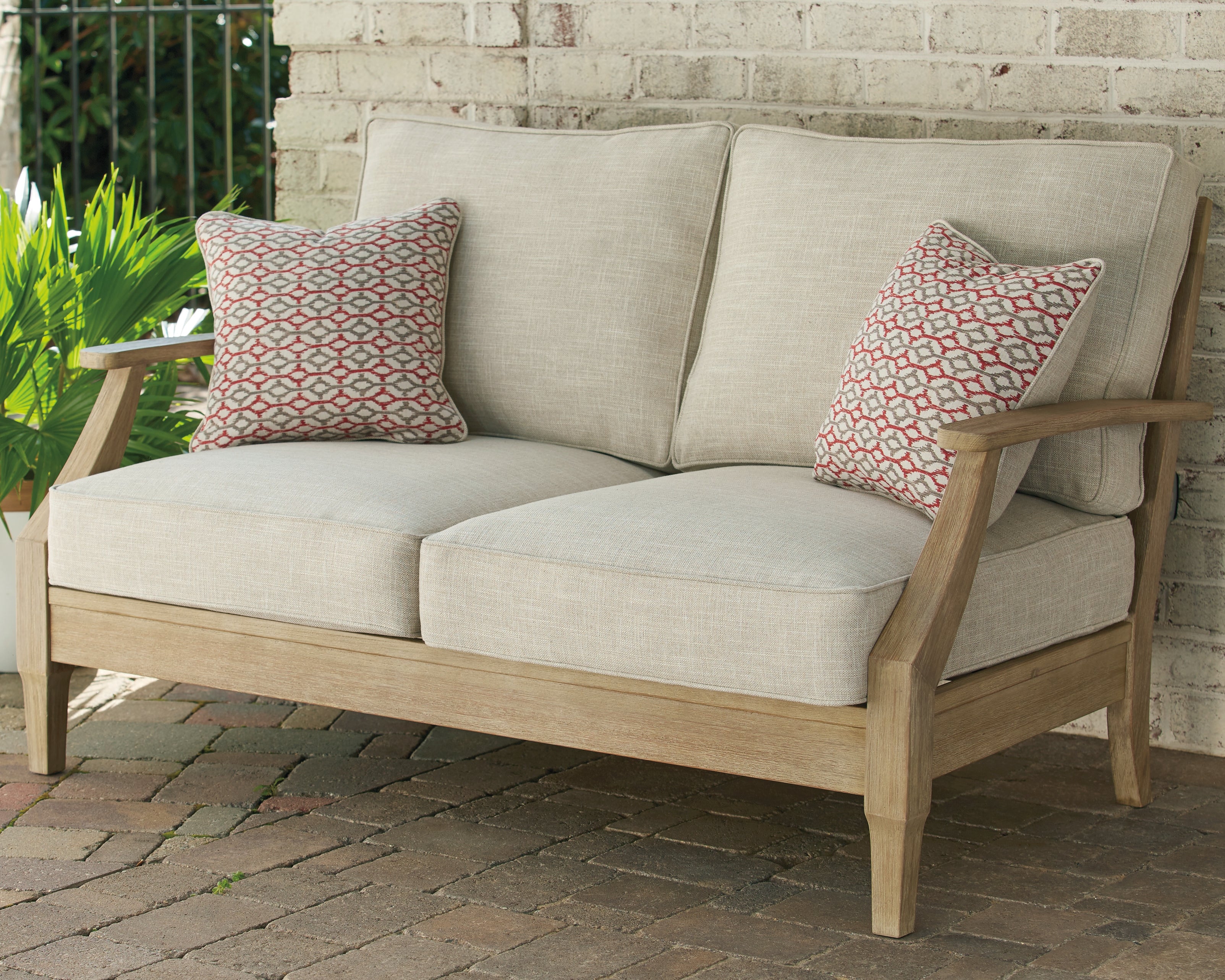 Homestyle Furniture - Ashley Furniture - Clare View Loveseat with Cushion - Loveseat w/Cushion - P801-835