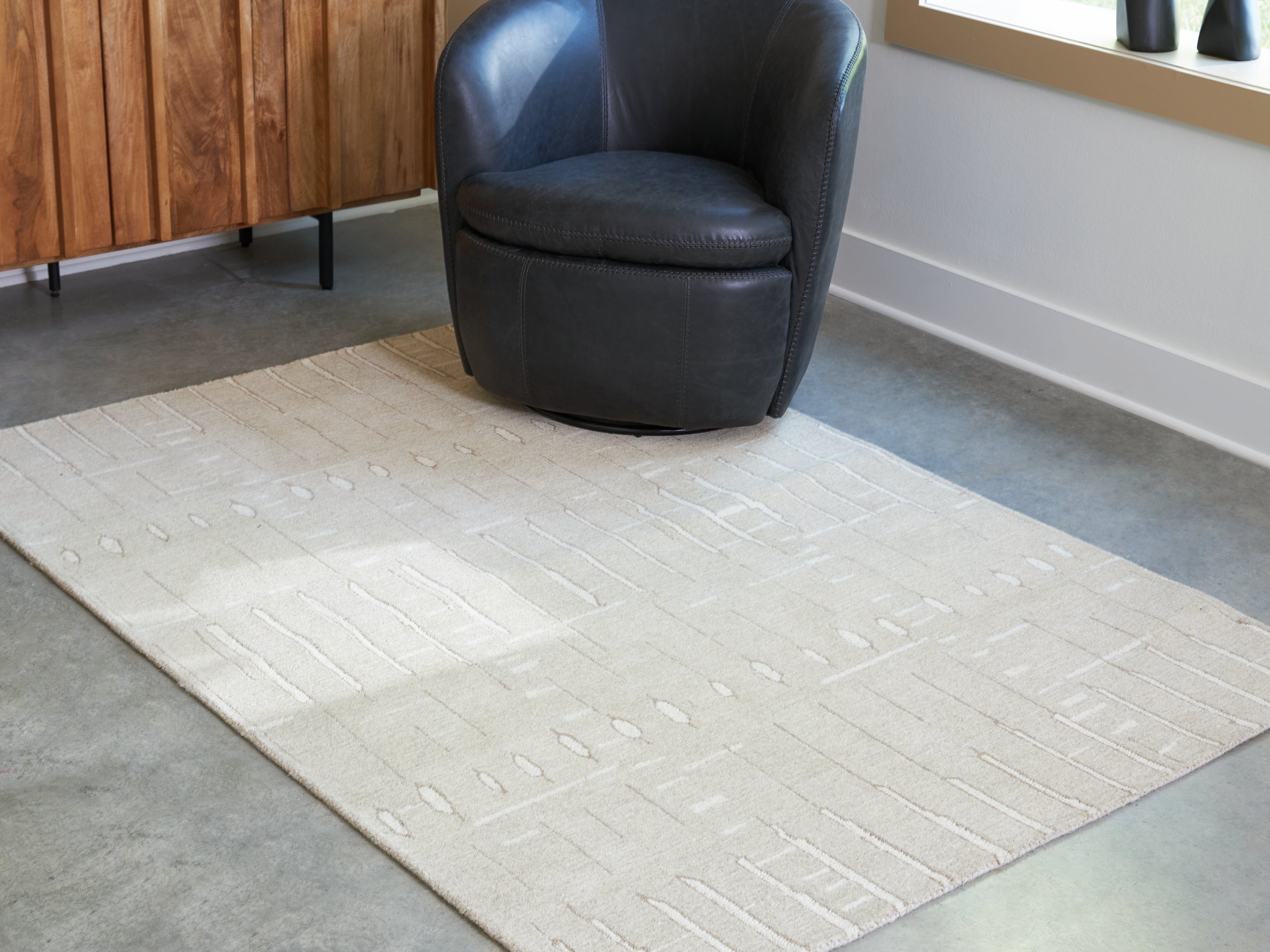 Homestyle Furniture - Ashley Furniture - Wolbert 5' x 7' Area Rug - 5' x 7' Area Rug - R407662
