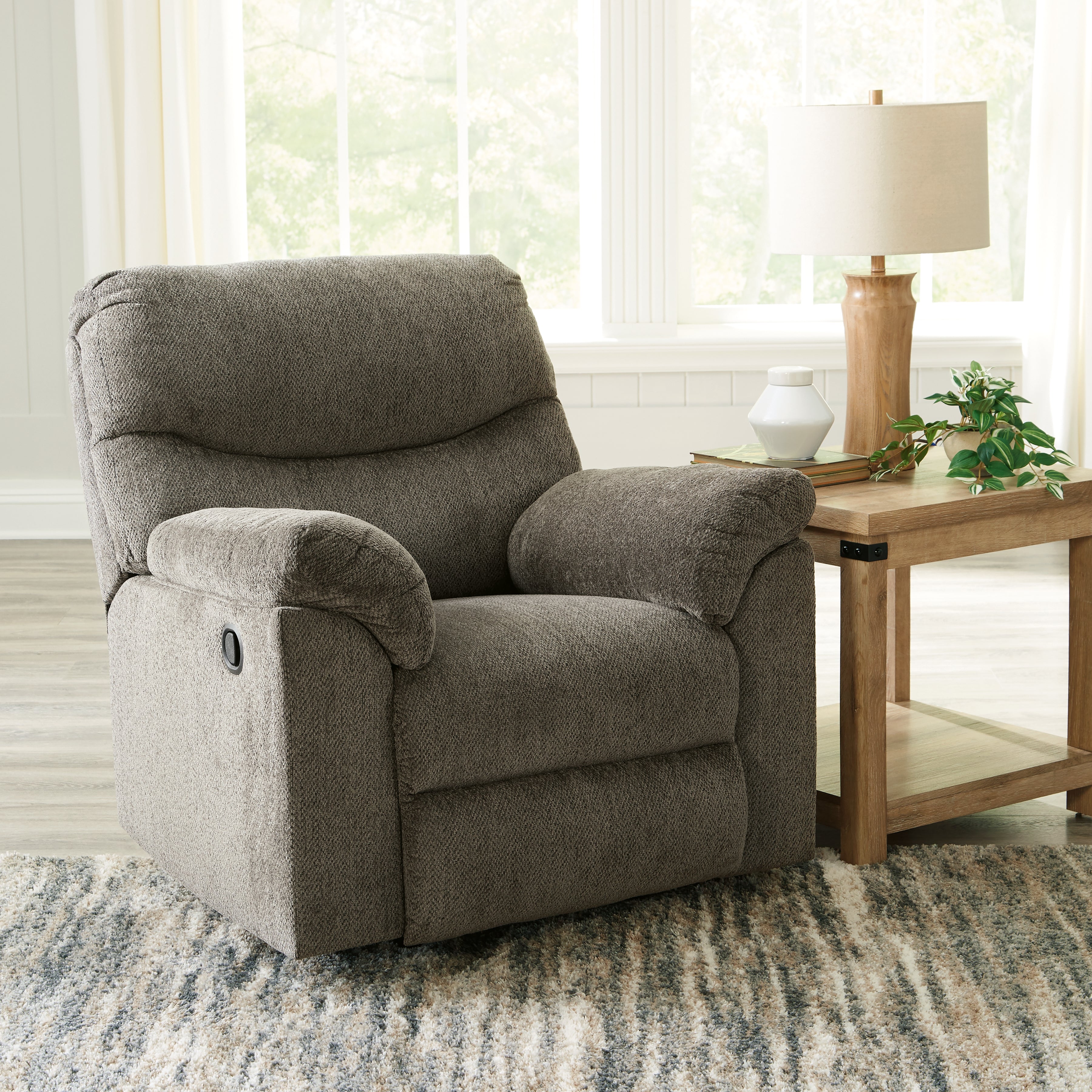 Homestyle Furniture - Ashley Furniture - Alphons Recliner - Rocker Recliner - 2820125