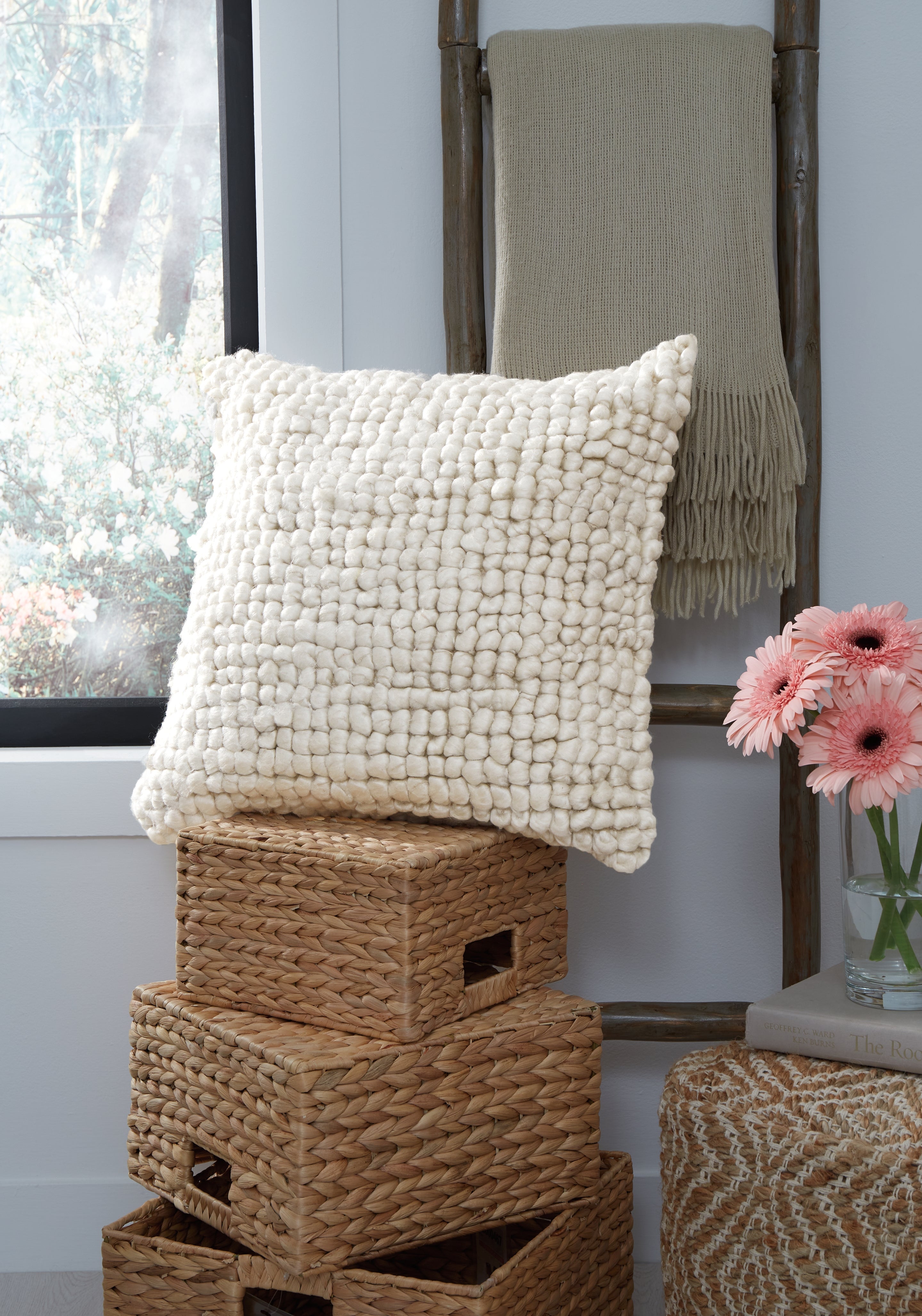 Homestyle Furniture - Ashley Furniture - Aavie Pillow - Pillow - A1000956P