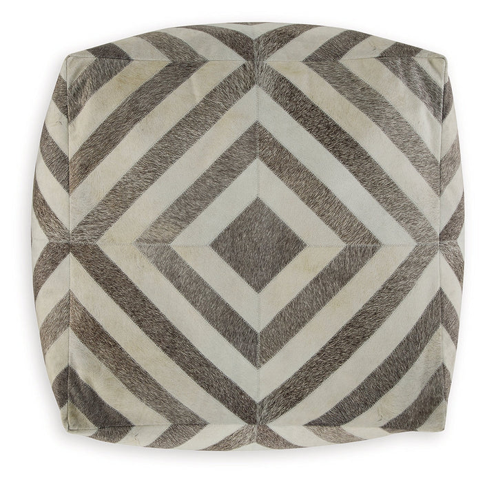 Hartselle Pouf  Homestyle Furniture (ARk)