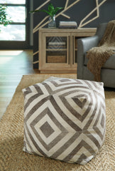 Homestyle Furniture - Ashley Furniture - Hartselle Pouf - Pouf - A1000982