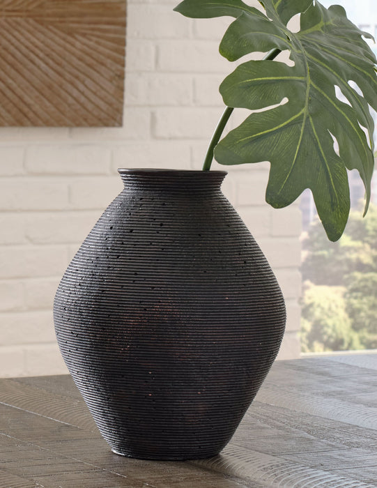 Hannela Vase  Homestyle Furniture (ARk)