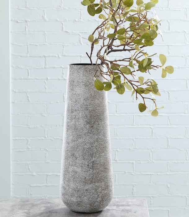 Fynn Vase  Homestyle Furniture (ARk)