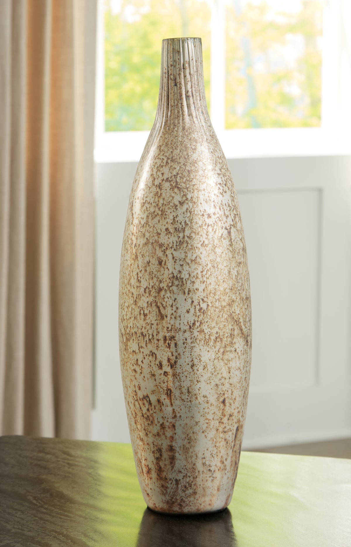 Homestyle Furniture - Ashley Furniture - Plawite Vase - Vase - A2000639