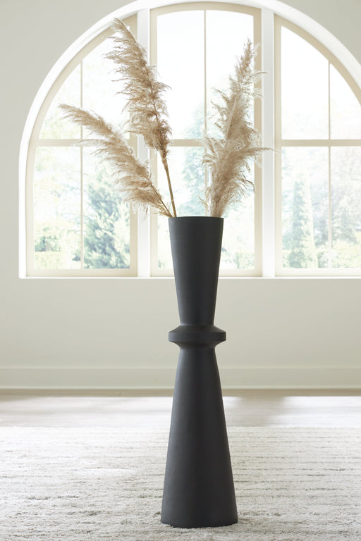 Collisten Vase  Homestyle Furniture (ARk)