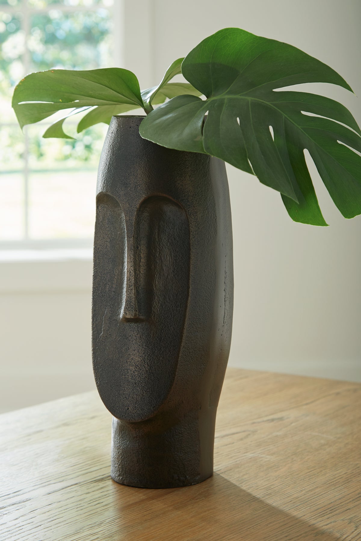 Homestyle Furniture - Ashley Furniture - Elanman Vase - Vase / Antique Bronze - A2000693
