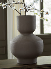 Homestyle Furniture - Ashley Furniture - Dalsen Vase - Vase - A2000873