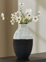 Homestyle Furniture - Ashley Furniture - Girtha Vase - Vase - A2000876