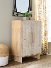 Homestyle Furniture - Ashley Furniture - Dallinbury Accent Cabinet - Accent Cabinet - A4000696