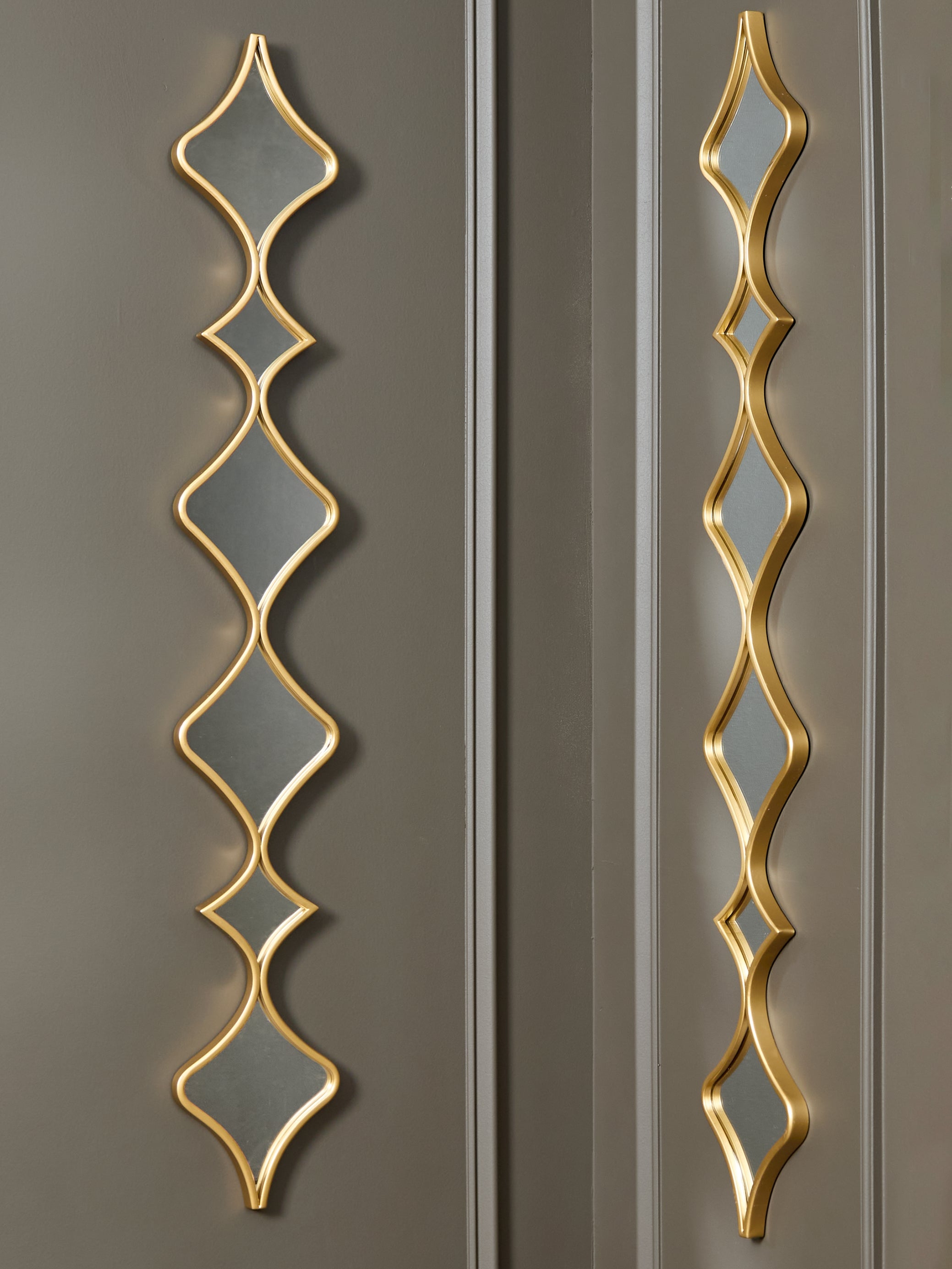 Homestyle Furniture - Ashley Furniture - Harriswood Accent Mirror Set (Set of 2) - Accent Mirror Set (Set of 2) - A8010354