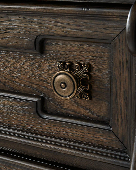 Maylee Chest of Drawers image