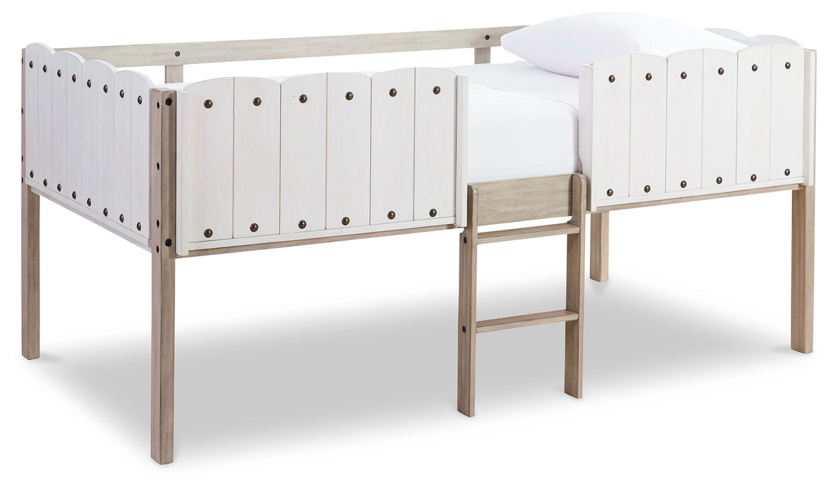 Wrenalyn Bedroom  Homestyle Furniture (ARk)