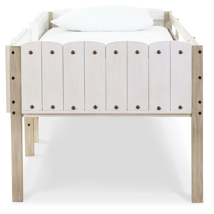 Wrenalyn Bedroom  Homestyle Furniture (ARk)