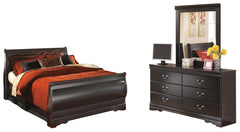 Homestyle Furniture - Ashley Furniture - Huey Vineyard Queen Sleigh Bed with Dresser and Mirror - Queen Sleigh Bed with Dresser and Mirror - B128B6