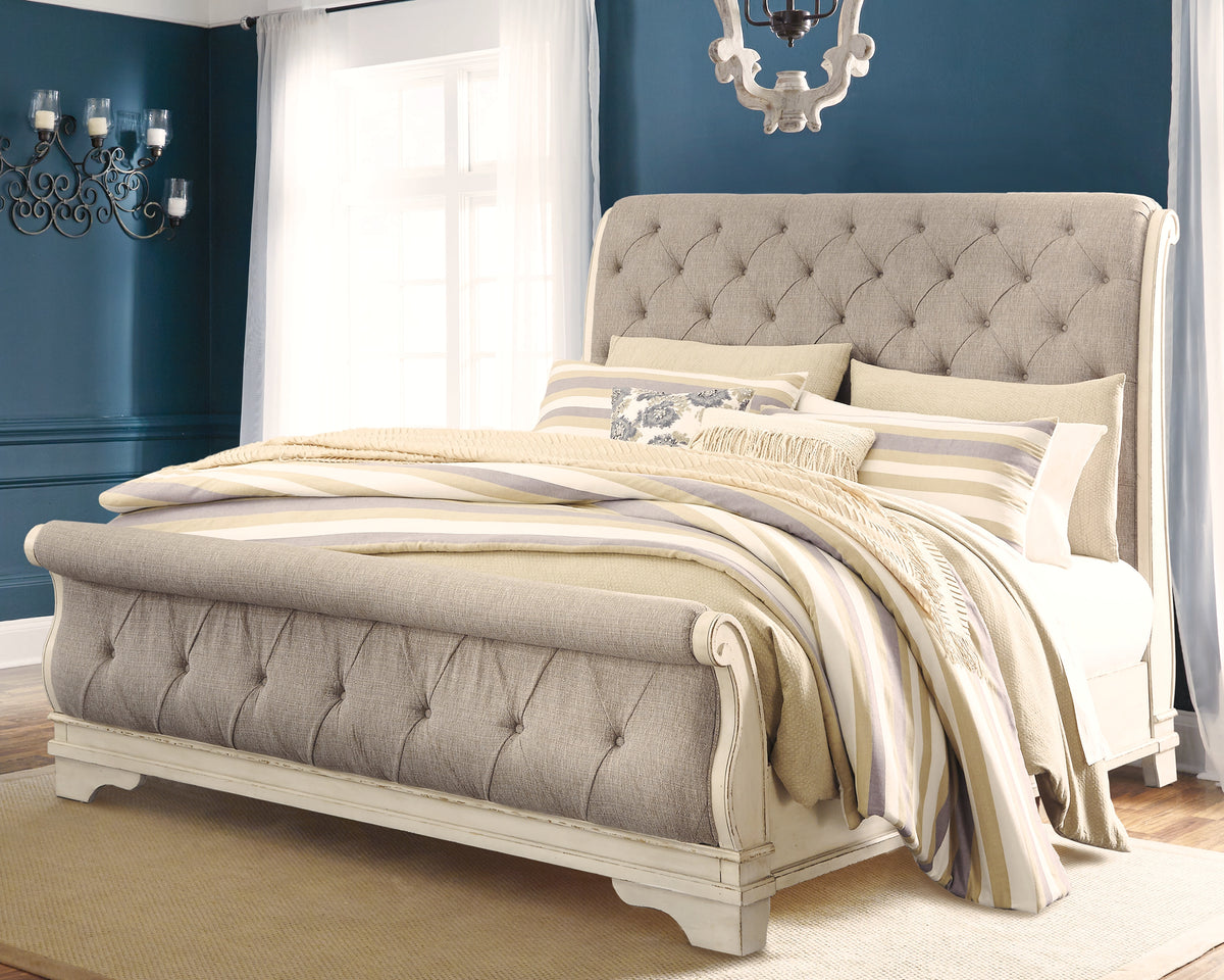 Homestyle Furniture - Ashley Furniture - Realyn Queen Sleigh Bed - Queen Sleigh Bed - B743B4