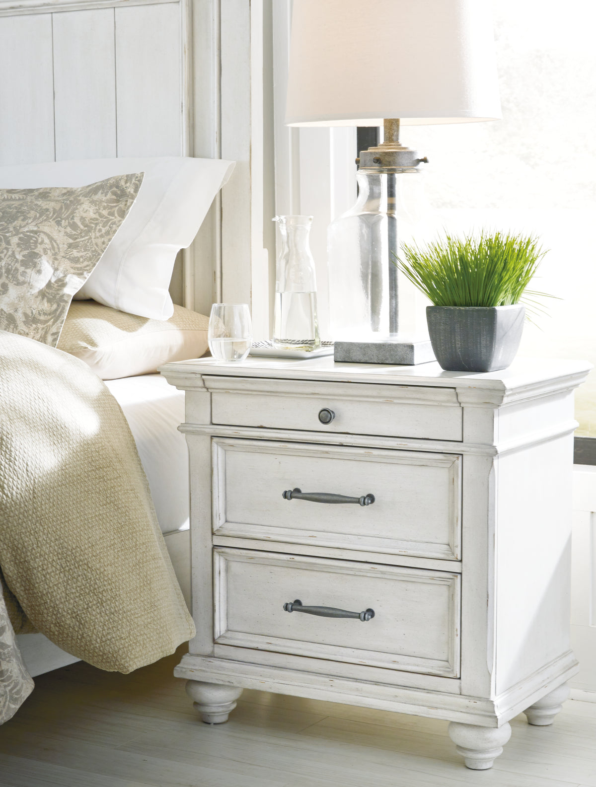Homestyle Furniture - Ashley Furniture - Kanwyn Nightstand - Three Drawer Night Stand - B777-93
