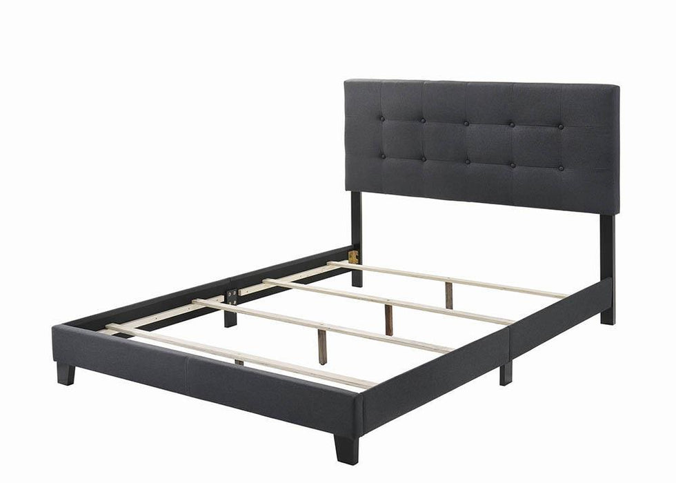 Mapes Upholstered Tufted Full Bed Charcoal  Homestyle Furniture (ARk)