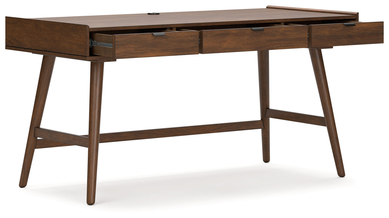 Lyncott Office Desk  Homestyle Furniture (ARk)