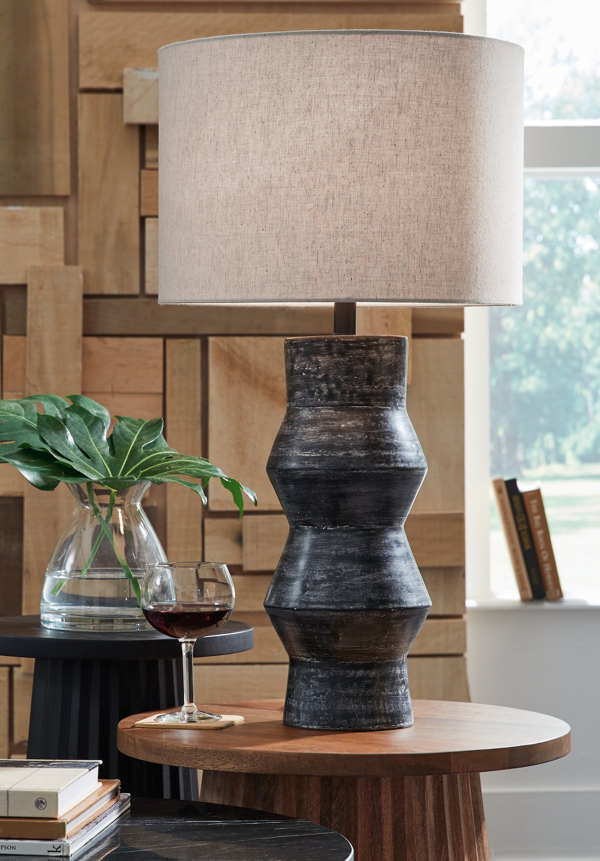 Homestyle Furniture - Ashley Furniture - Kerbert 2-Piece Lamp Set - 2-Piece Lamp Set - L100824X2