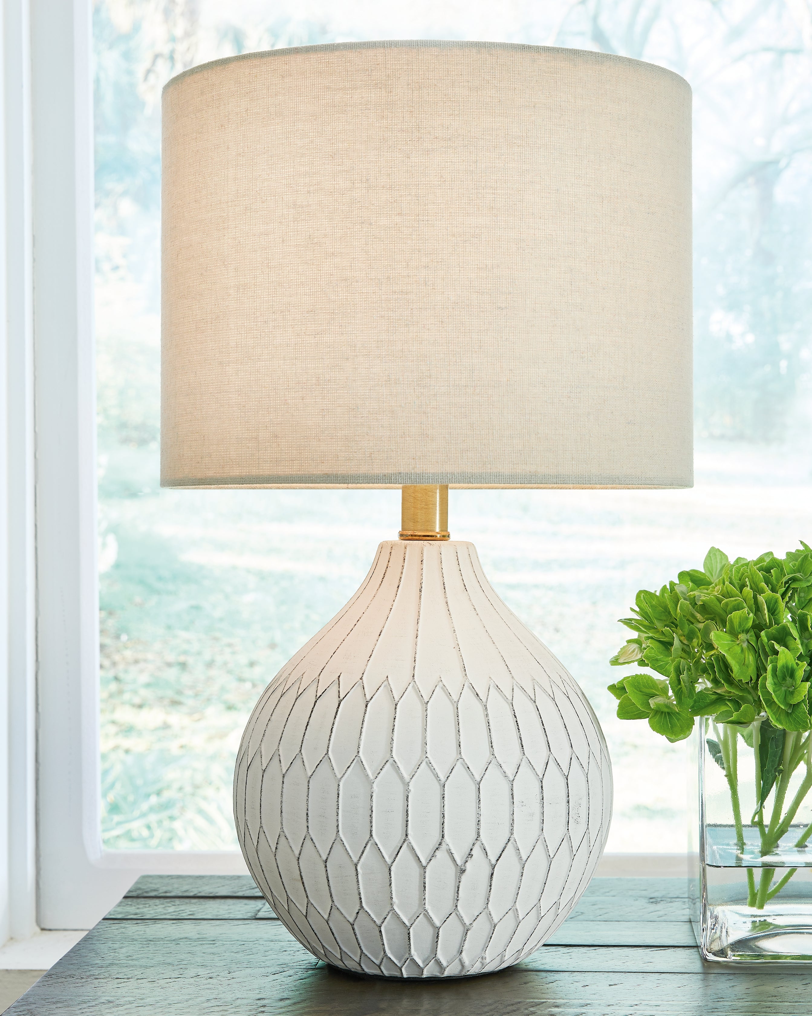 Homestyle Furniture - Ashley Furniture - Wardmont Table Lamp - Ceramic Table Lamp (1/CN) - L180094