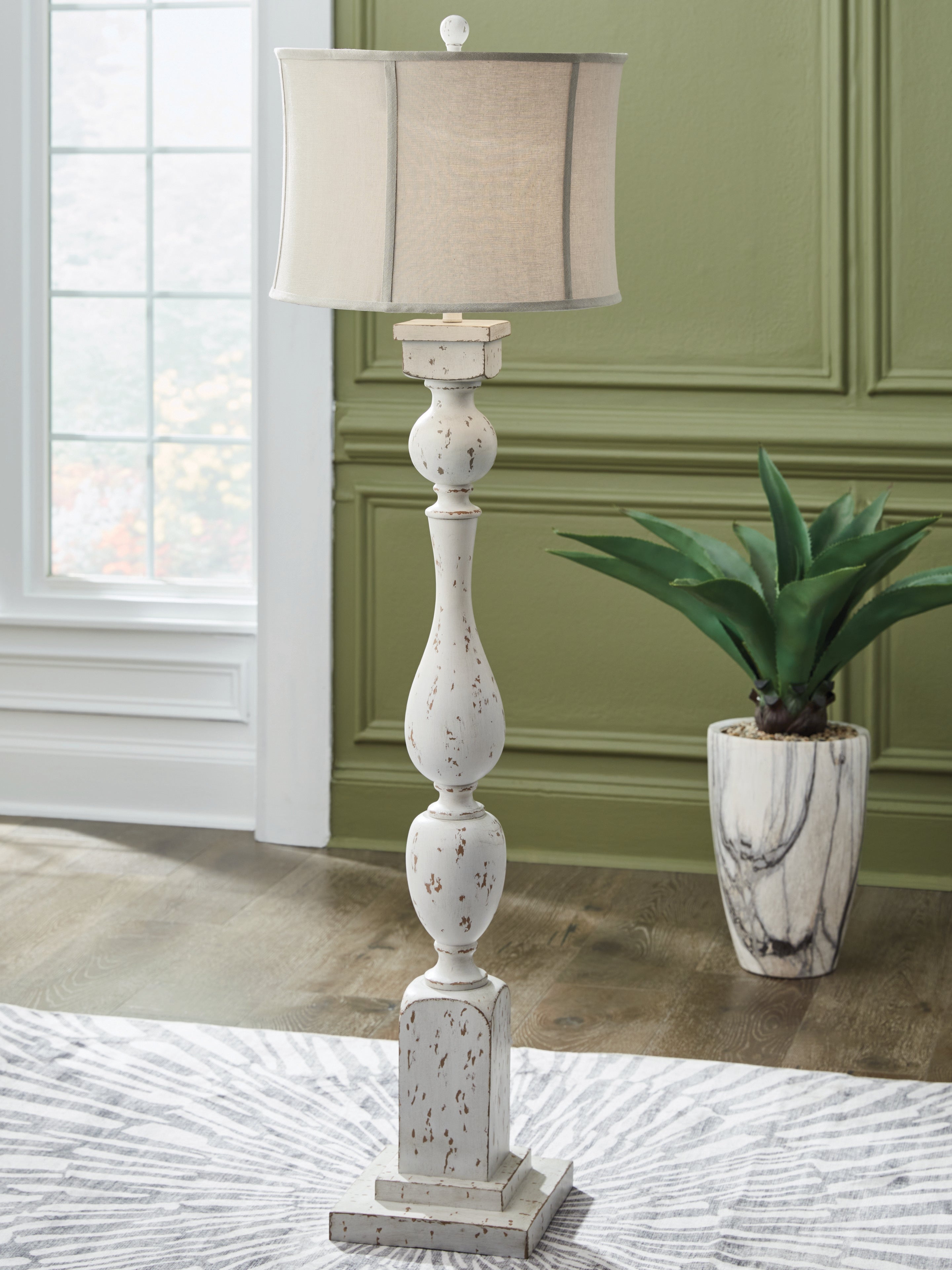 Homestyle Furniture - Ashley Furniture - Madsbrook Floor Lamp - Poly Floor Lamp (1/CN) - L235921
