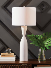 Homestyle Furniture - Ashley Furniture - Davinford Table Lamp - Poly Table Lamp (1/CN) - L236004