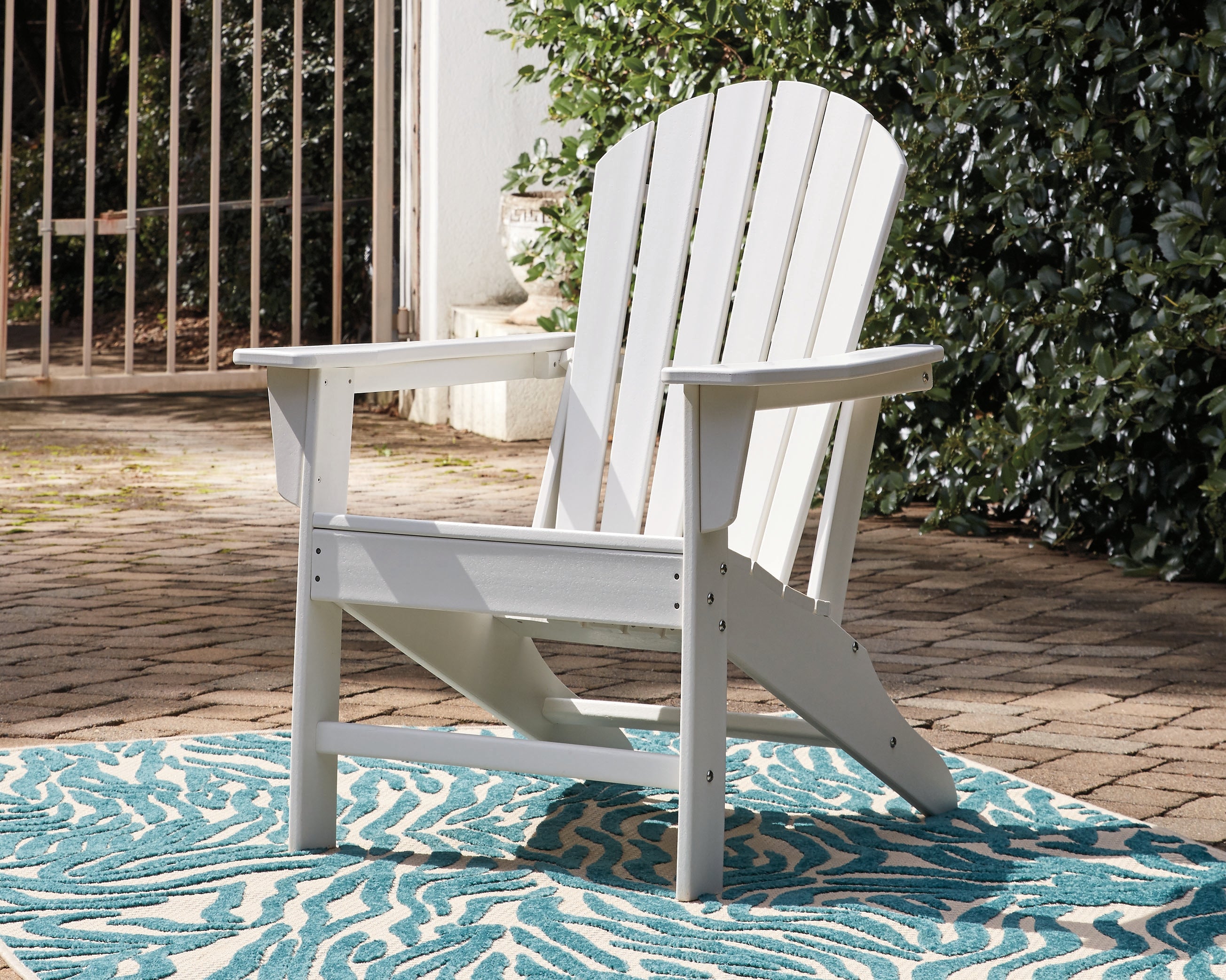 Homestyle Furniture - Ashley Furniture - Sundown Treasure Adirondack Chair - Adirondack Chair / White - P011-898