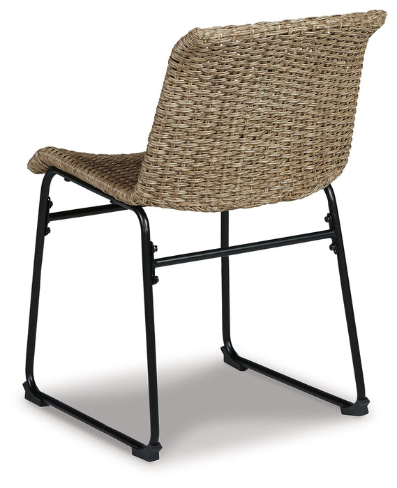 Amaris Outdoor  Homestyle Furniture (ARk)