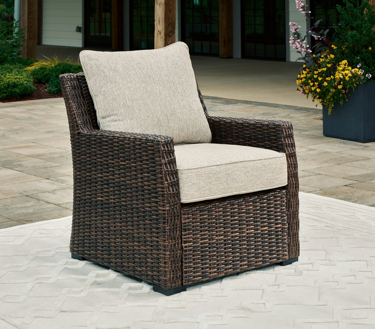 Homestyle Furniture - Ashley Furniture - Brook Ranch Outdoor Lounge Chair with Cushion - Lounge Chair w/Cushion (1/CN) - P465-820