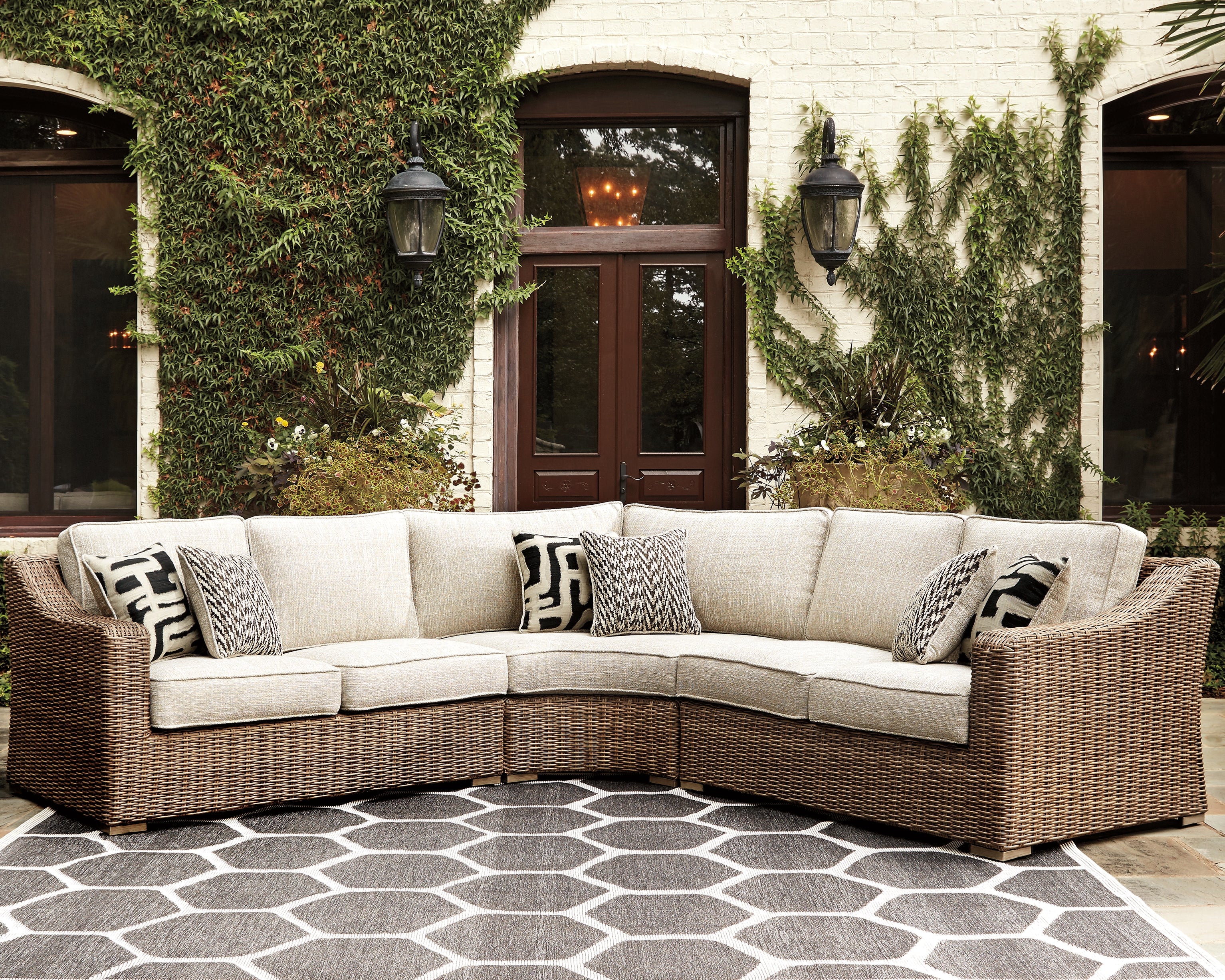 Homestyle Furniture - Ashley Furniture - Beachcroft 3-Piece Outdoor Seating Set - 3-Piece Outdoor Seating Set - P791P6