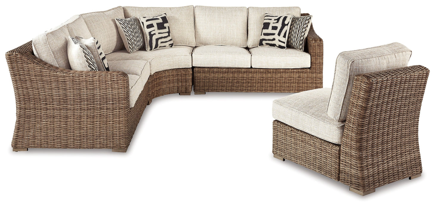 Beachcroft Outdoor  Homestyle Furniture (ARk)