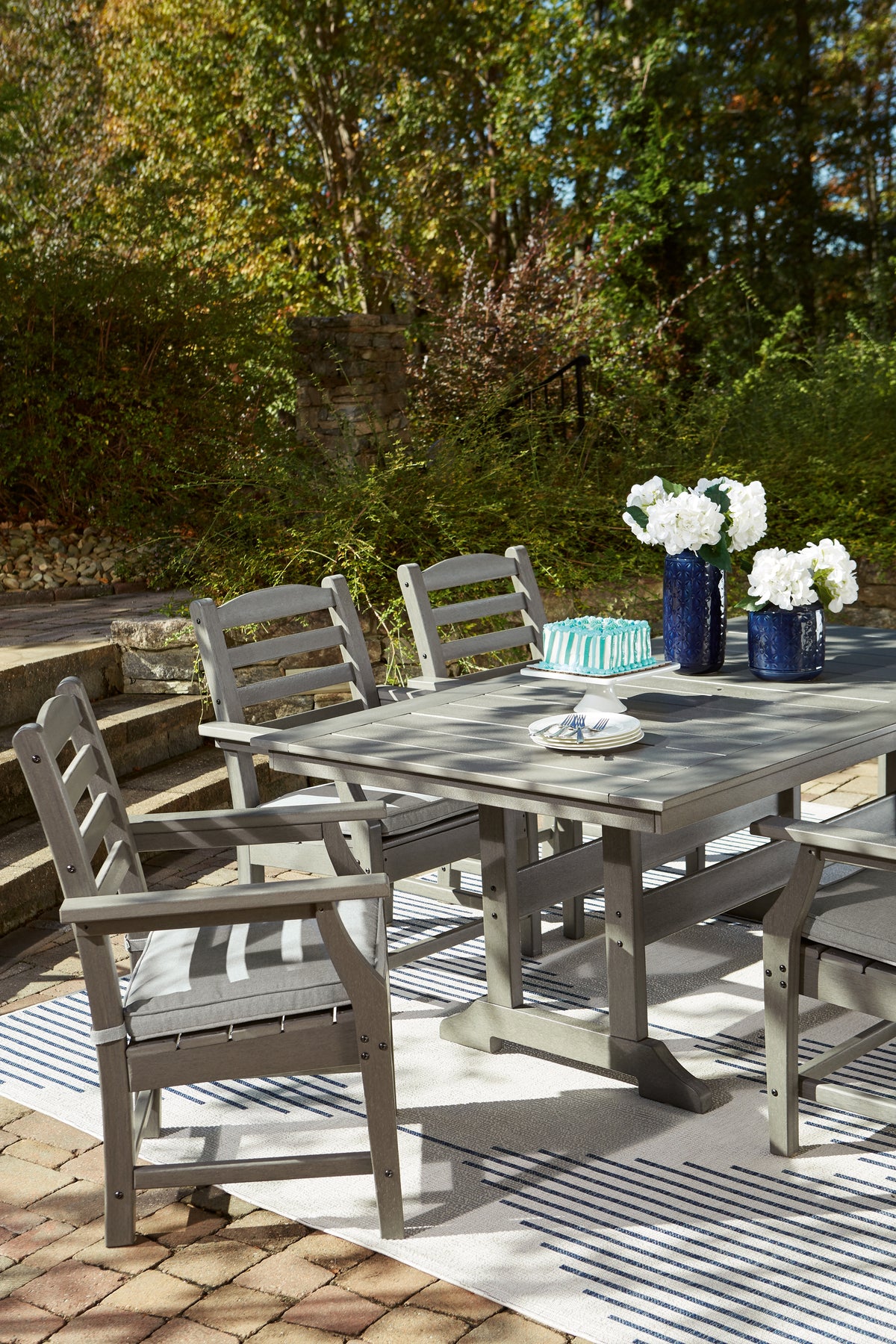 Homestyle Furniture - Ashley Furniture - Visola Outdoor Dining Table - RECT Dining Table w/UMB OPT - P802-625