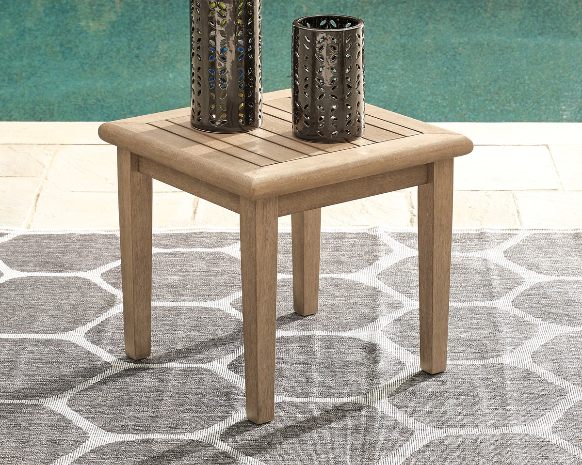 Homestyle Furniture - Ashley Furniture - Gerianne End Table - Square End Table - P805-702