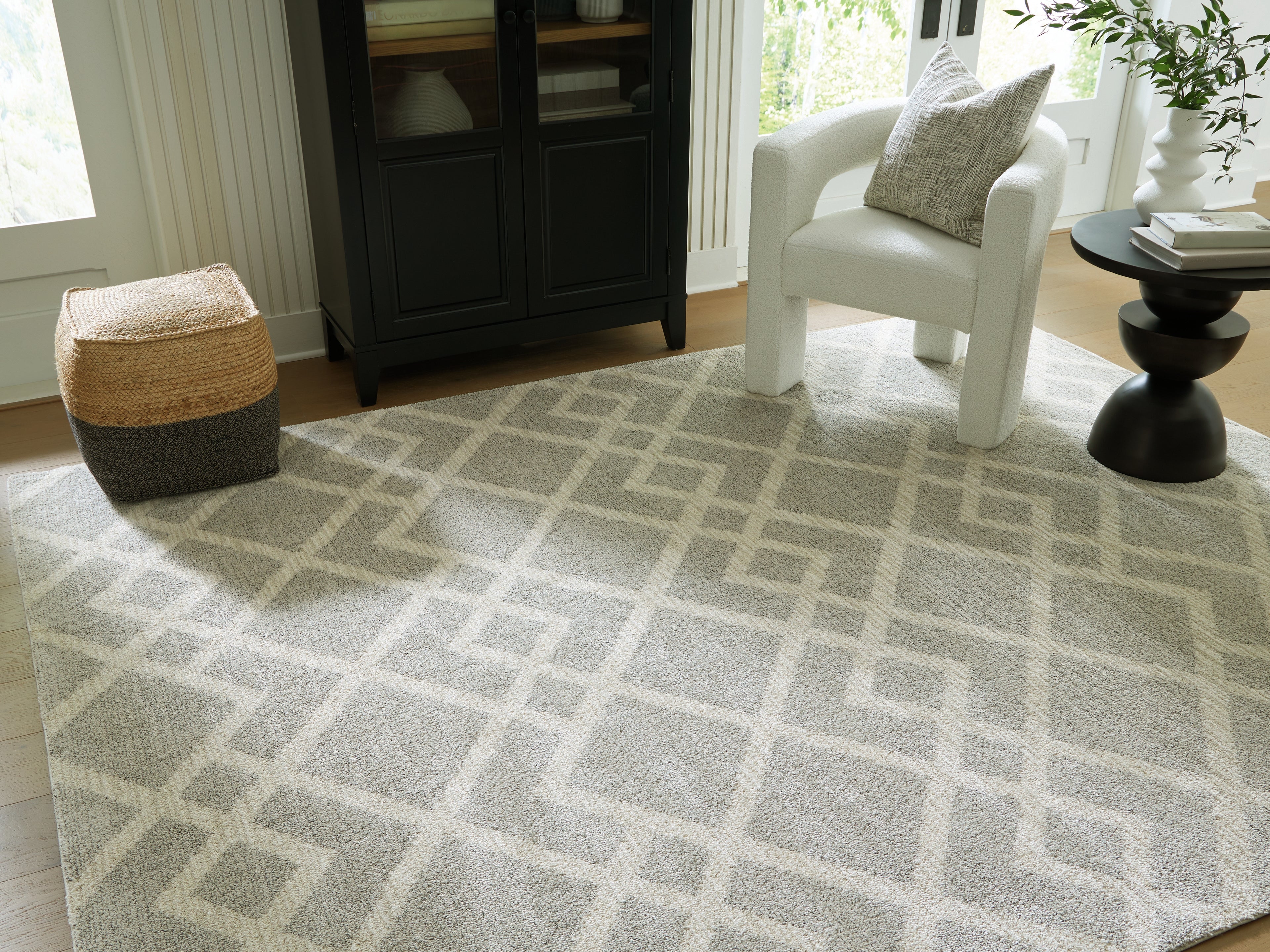 Homestyle Furniture - Ashley Furniture - Unawick Large Rug - Large Rug - R407331