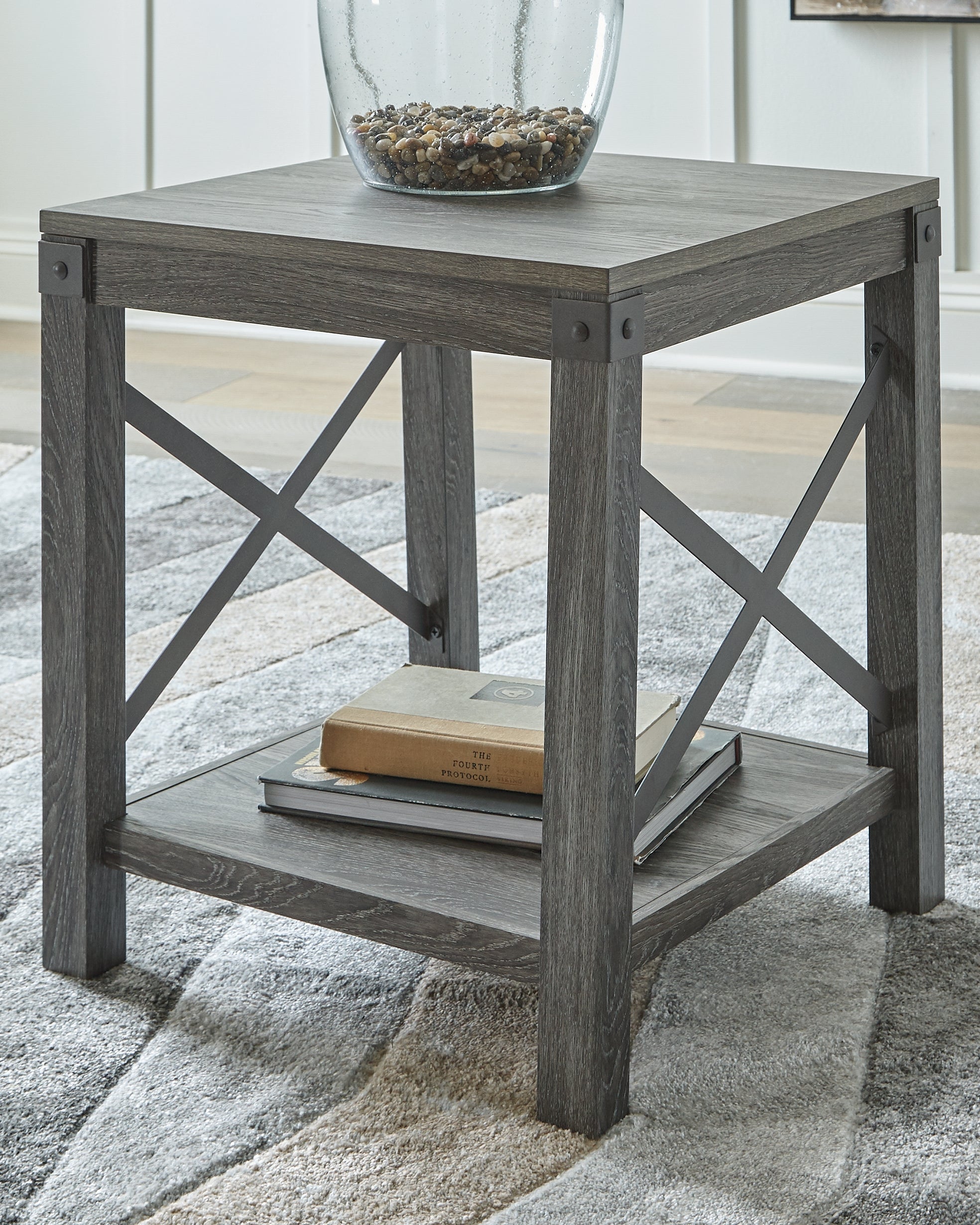 Homestyle Furniture - Ashley Furniture - Freedan End Table - Square End Table - T175-2
