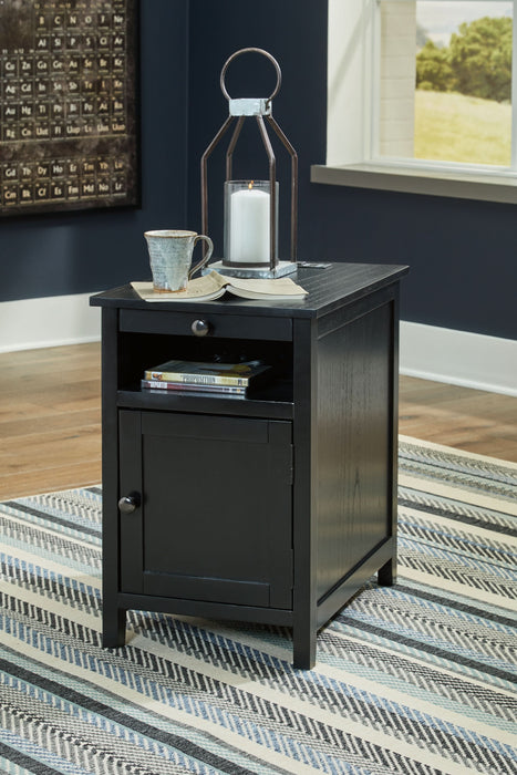 Treytown Chairside End Table  Homestyle Furniture (ARk)