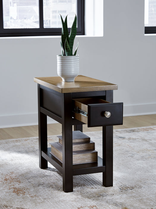 Drazmine Chairside End Table  Homestyle Furniture (ARk)