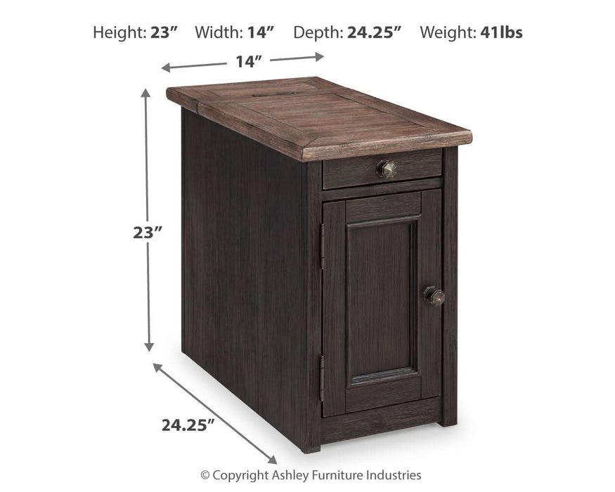 Tyler Creek Chairside End Table with USB Ports & Outlets  Homestyle Furniture (ARk)