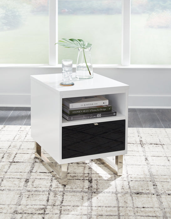 Gardoni Chairside End Table  Homestyle Furniture (ARk)