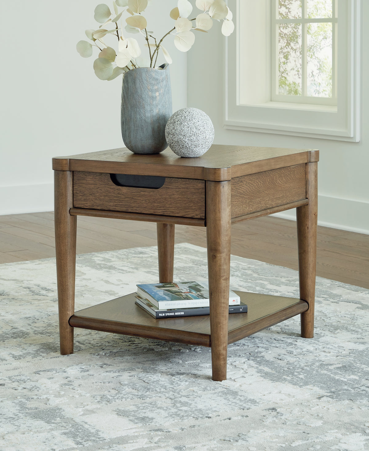 Homestyle Furniture - Ashley Furniture - Roanhowe End Table - Rectangular End Table - T769-3